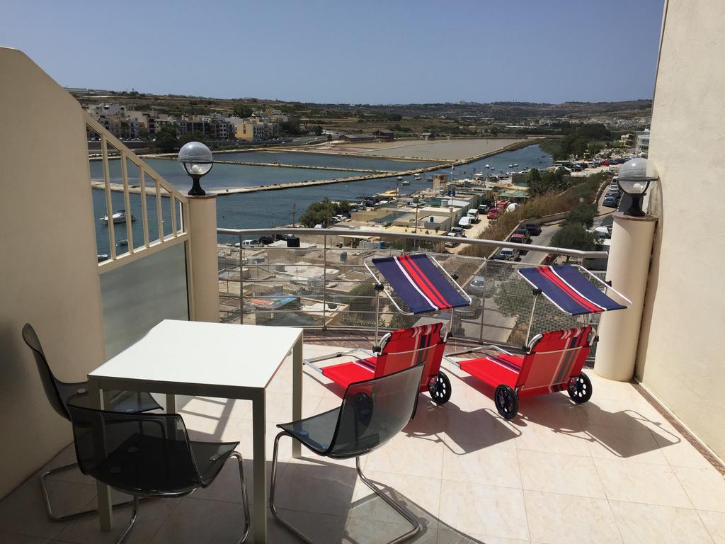 Seafront Apartment Blue Water St. Paul's Bay Exterior photo