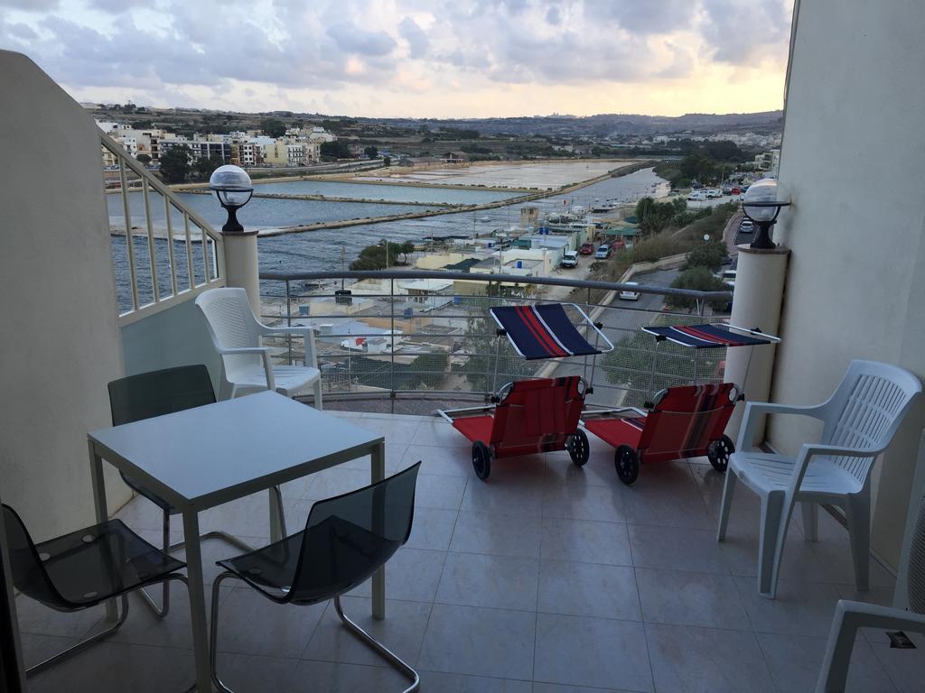 Seafront Apartment Blue Water St. Paul's Bay Exterior photo