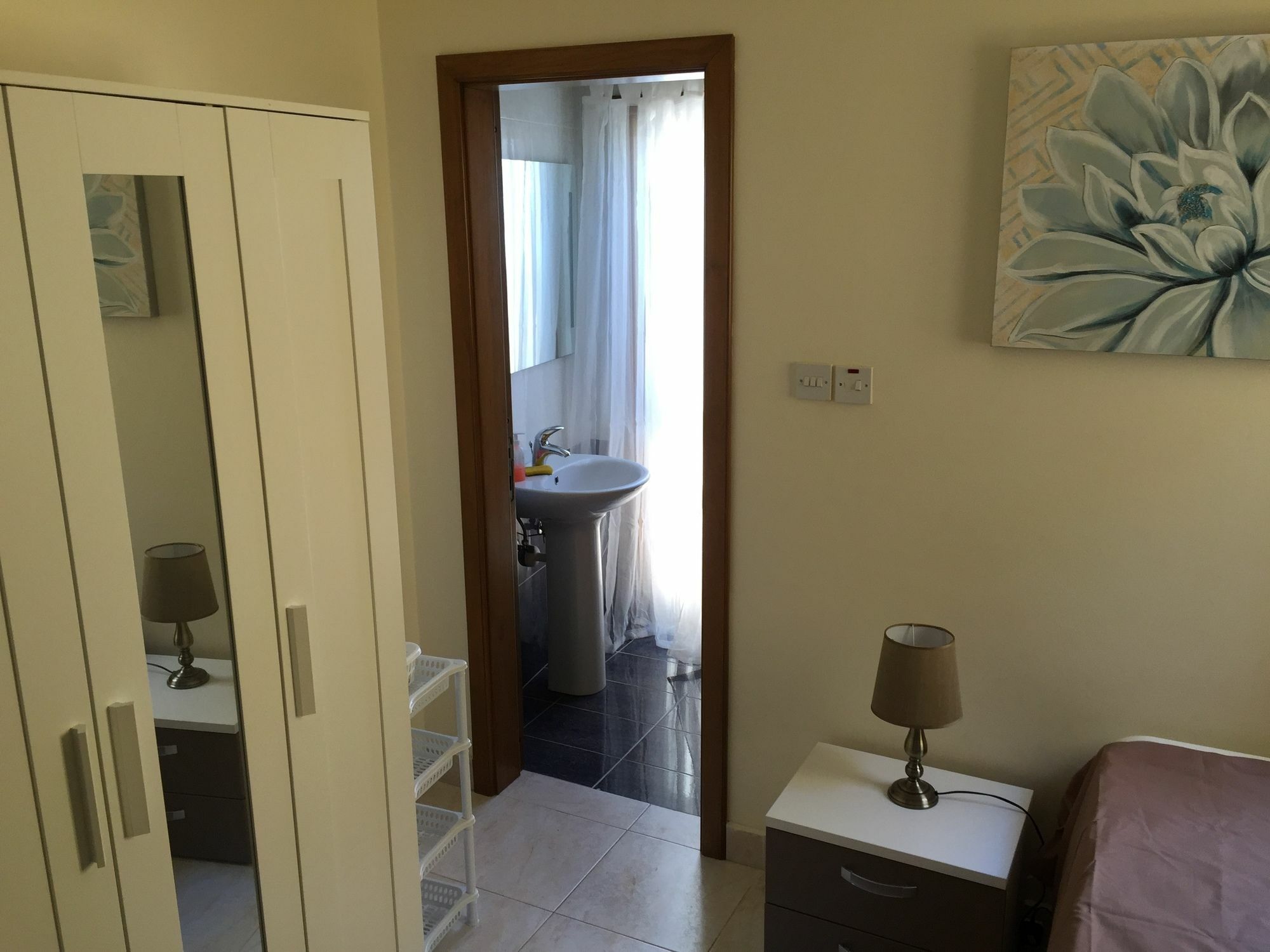Seafront Apartment Blue Water St. Paul's Bay Exterior photo
